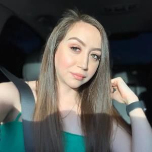 Meet your Posher, Briana